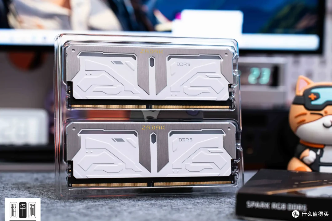 高频高颜值、机甲电竞风|宇瞻 ZADAK SPARK RGB DDR5 7200上手实测