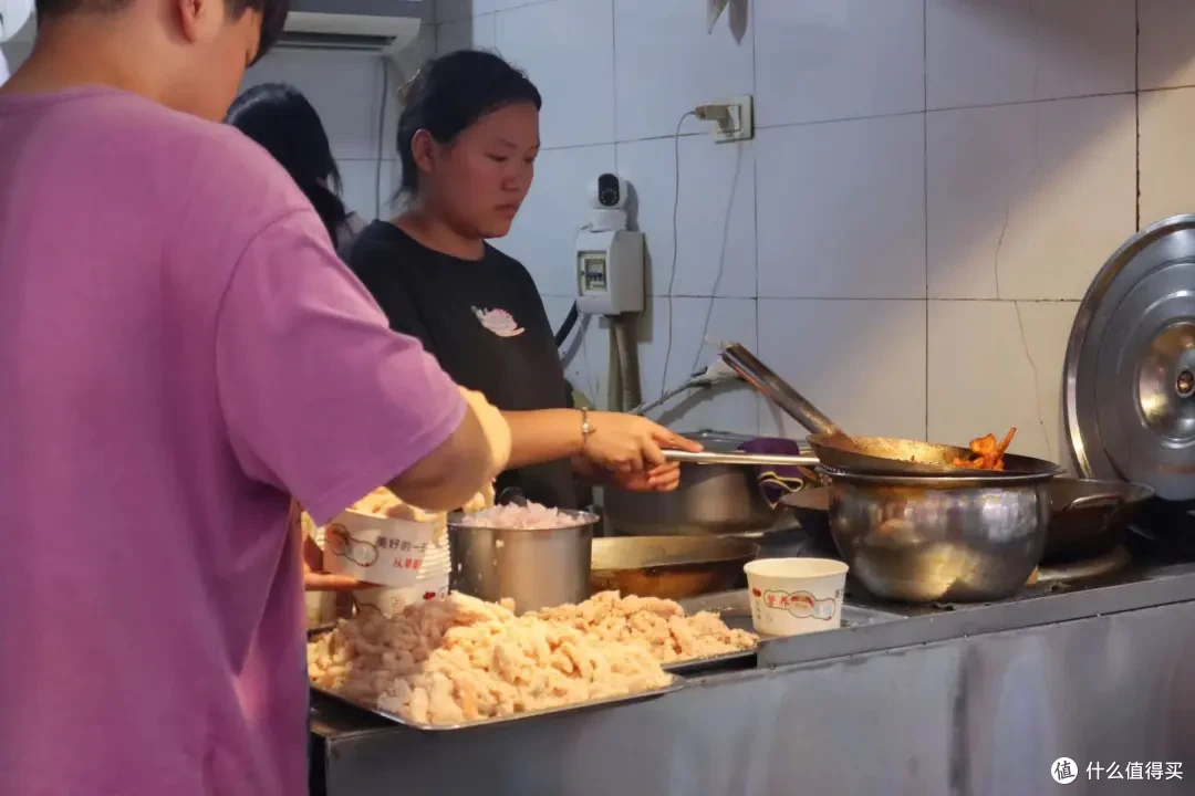一天5顿不重样,来这座城市得带上1TB的胃!