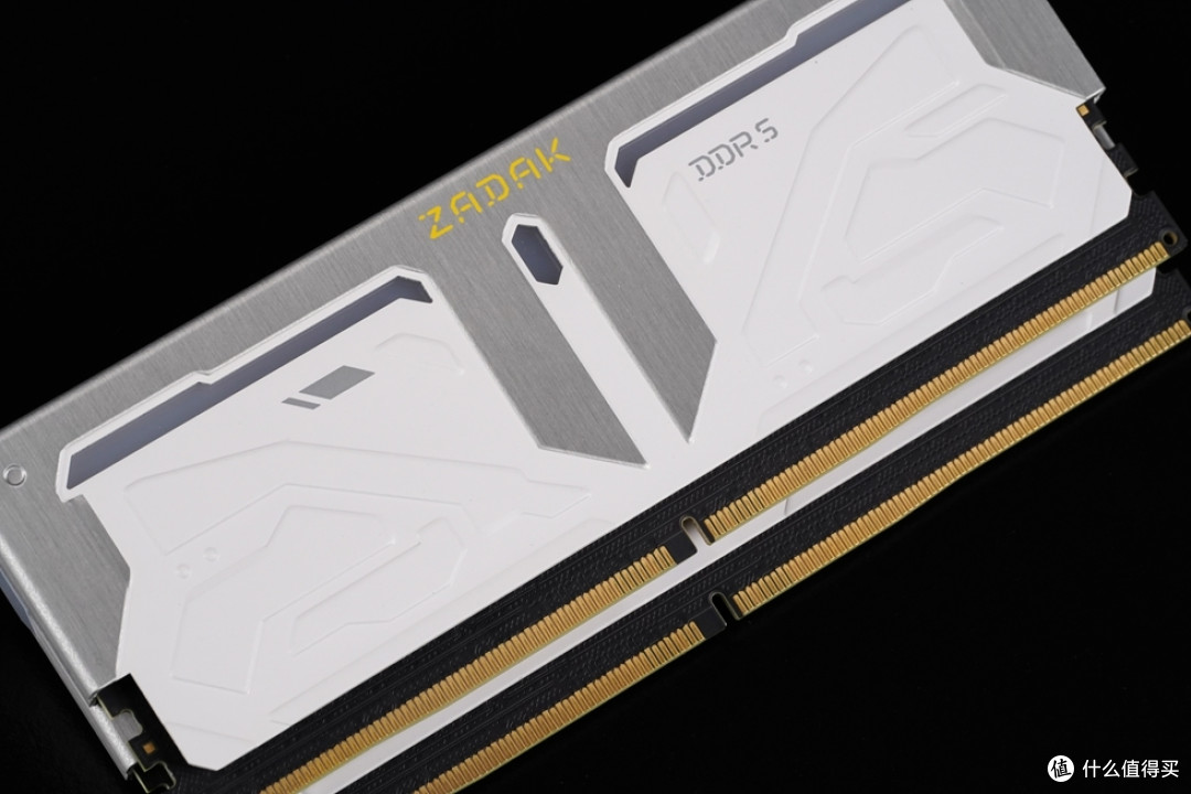 Abee Pixel Two+技嘉 X870E Aorus Pro Ice+索泰 RTX 4080 SUPER 装机分享!