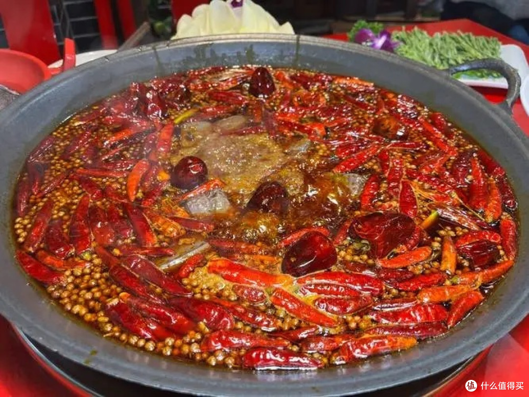 双11给你种草:名扬火锅底料与秋霞牛油火锅底料的完美对比,挑选你的火锅之王!