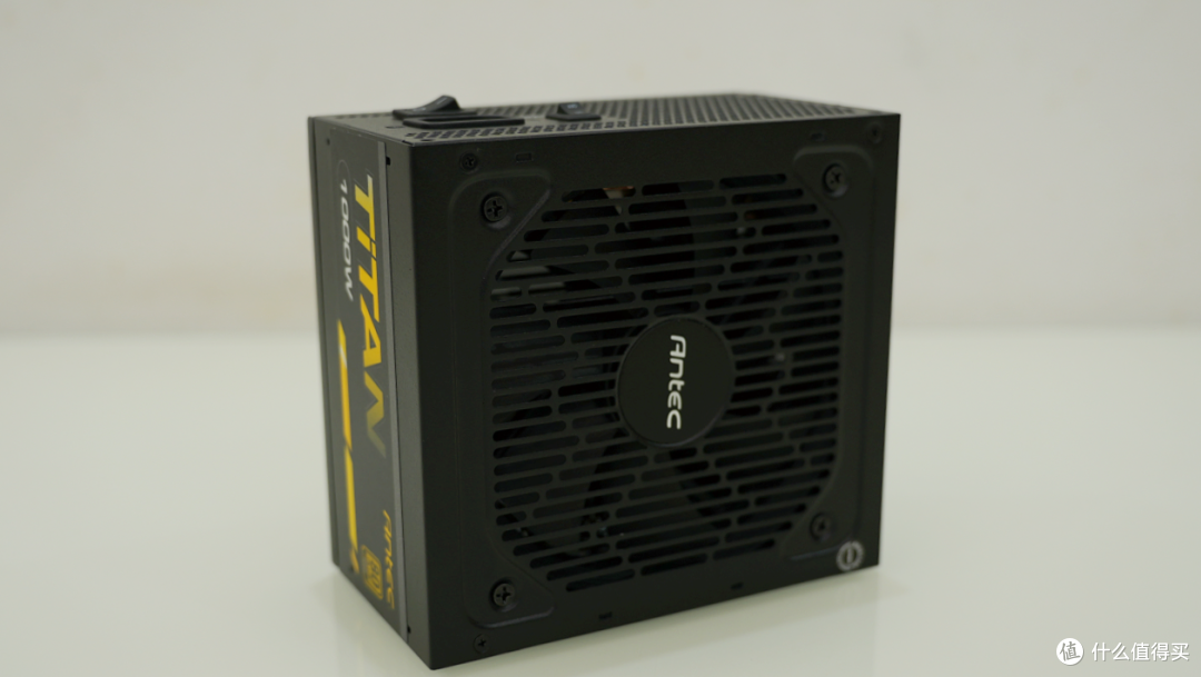 双11装机电源如何选!安钛克Titan1 000W金牌全模组使用分享