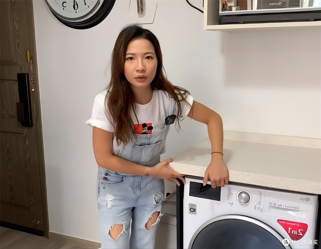香港一姑娘火了,工作十八年,不买包不逛街,攒下21㎡小屋,晒晒