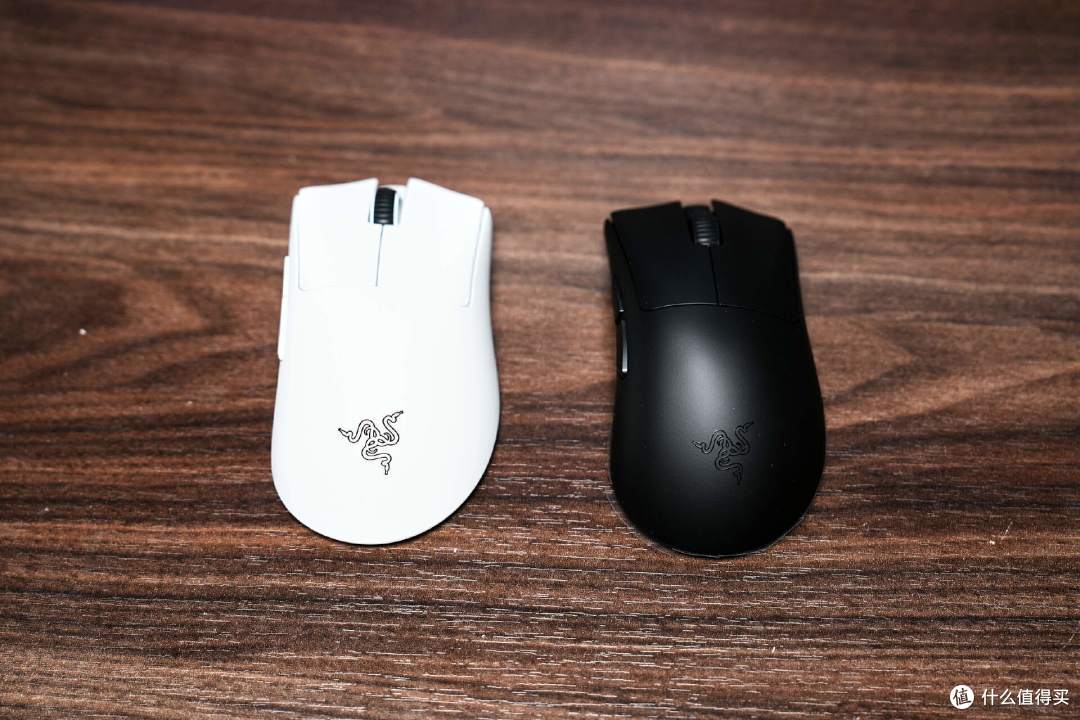 小了一点,价格也少了一点,炼狱蝰蛇V3极速版开箱