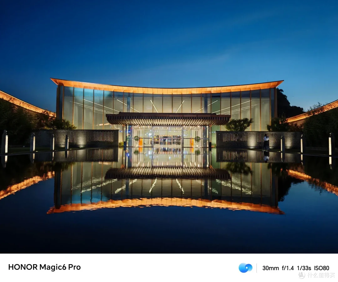 荣耀Magic7即将发布,月影灰美学再升级赵明剧透了哪些关键信息?