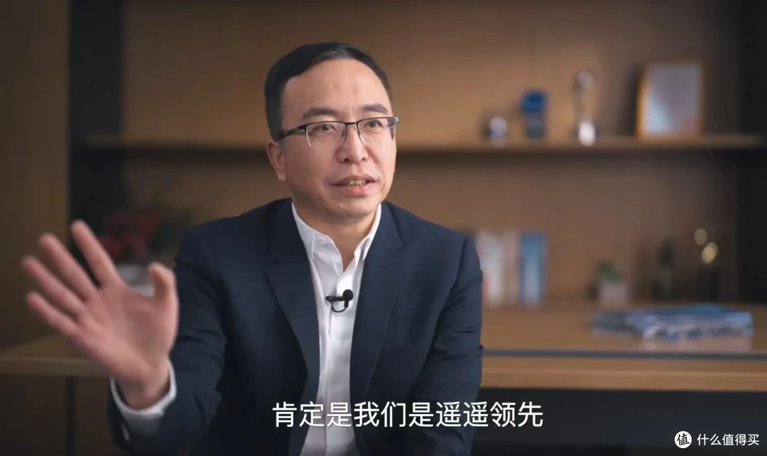 荣耀Magic7即将发布,月影灰美学再升级赵明剧透了哪些关键信息?