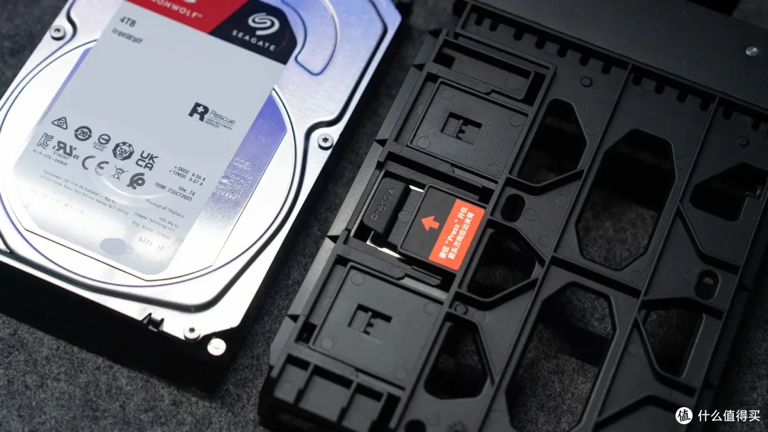 同步灵活、影音便捷、AI相册,UGOS Pro更强了!|绿联私有云 DXP 4800