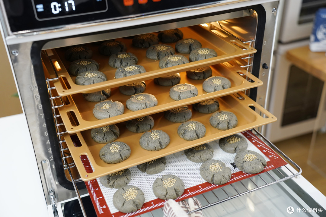 从大白鲸到大白鲨?长帝新推出大白鲨F60A商用烤箱究竟值不值得买?实测分享告诉你答案!