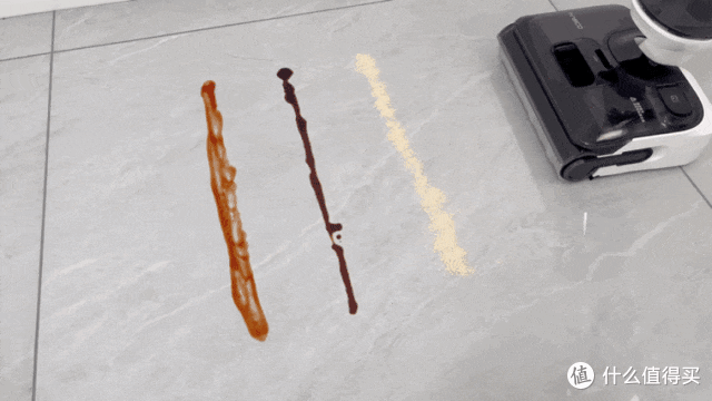 扫地机器人和洗拖地一体机哪个好用?对比一下:差距一目了然!