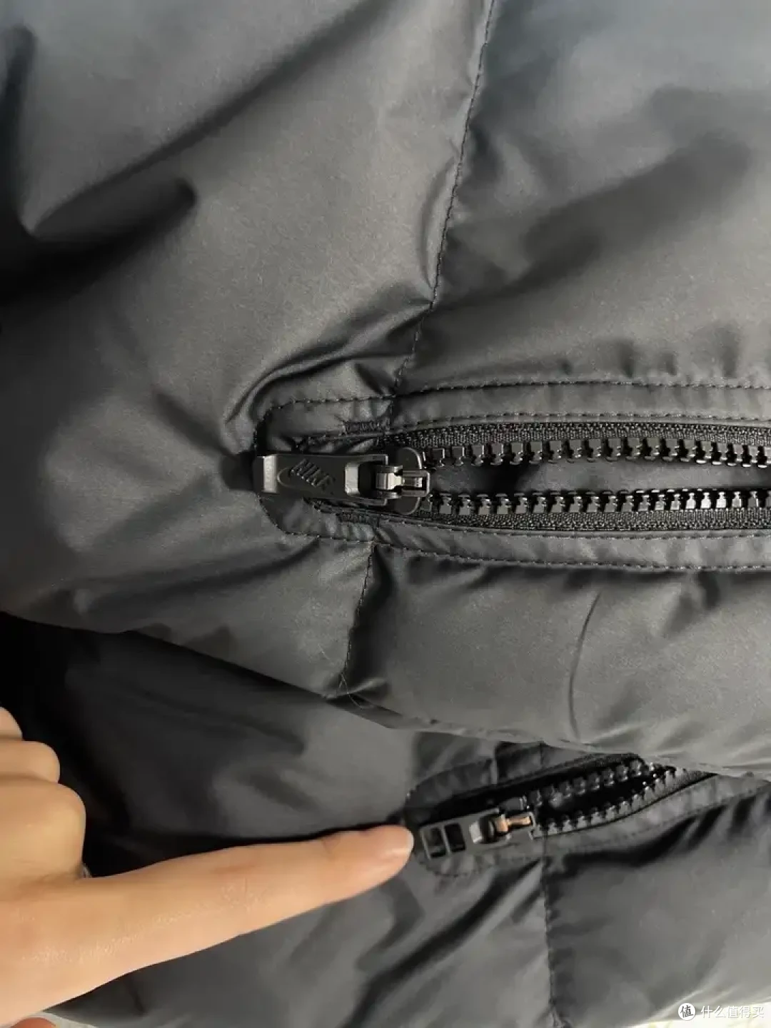 拒绝虚假宣传!专家教你识别真假羽绒服的小技巧