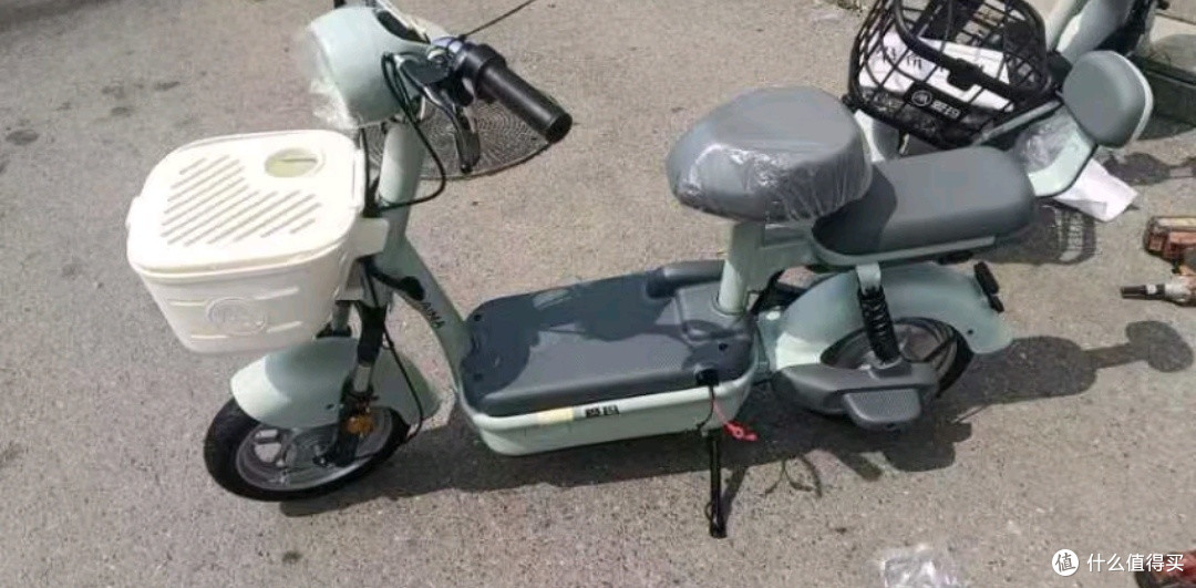 爱玛小糖豆伴我快乐行