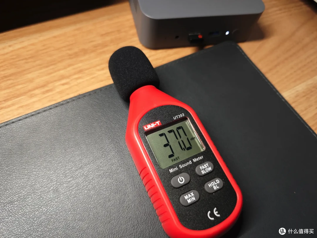 迷你主机新品牌产品力如何?區克 MAX N N100 深度拆机测试
