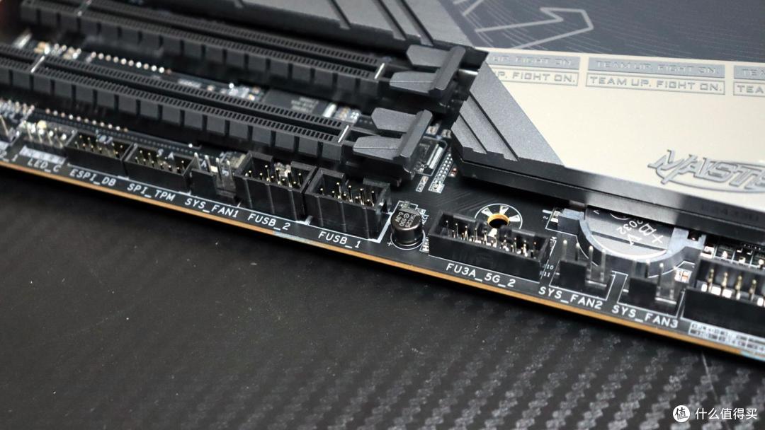 DIY组装:技嘉X870E搭配AMD锐龙9700X+4070显卡这套配置怎么样