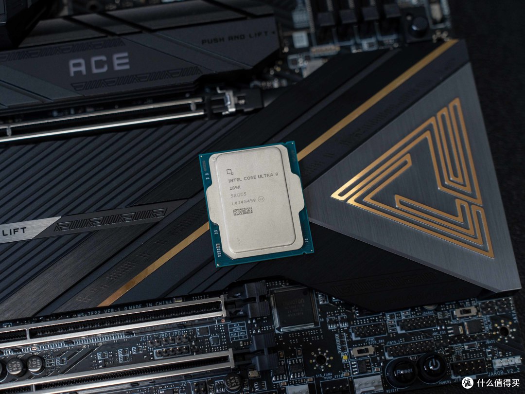 轻松驾驭英特尔U9 285K，微星MEG Z890 ACE全网首发测评