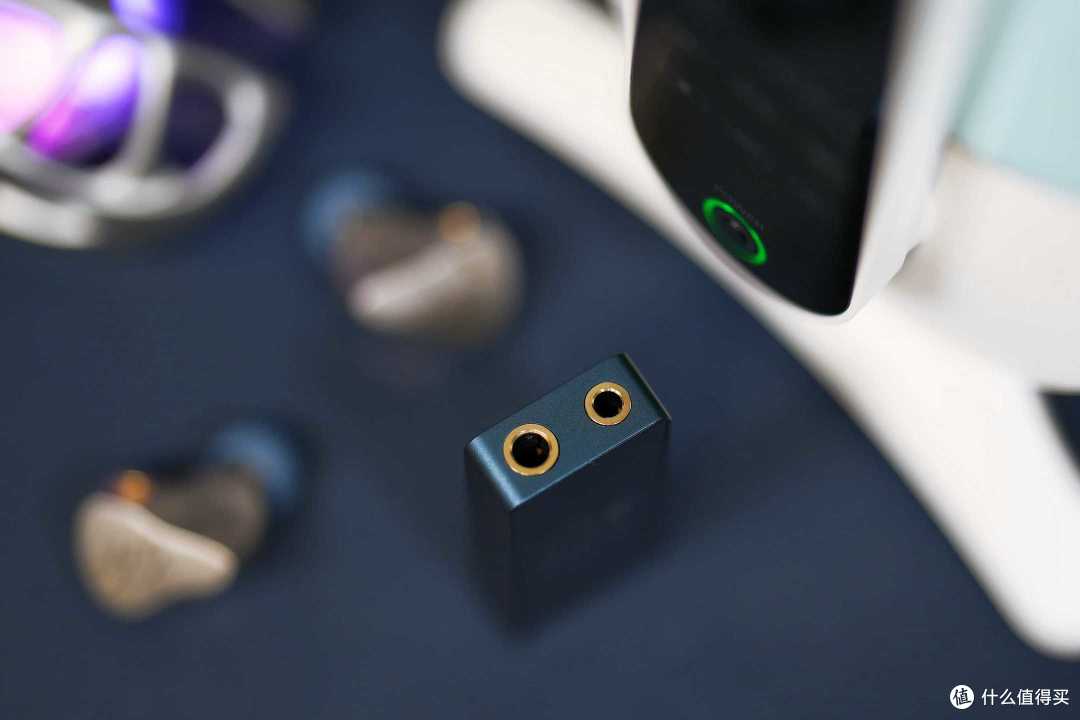3.5mm与4.4mm双耳机接口