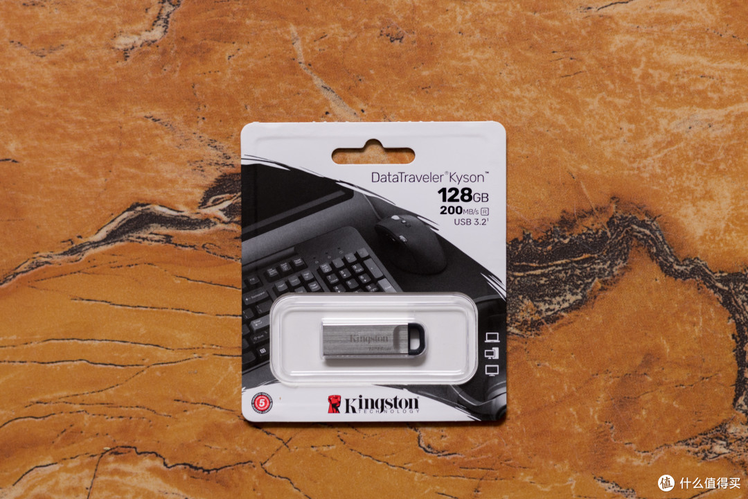 数据存储的性价比之选——金士顿DTKN U盘+Canvas Go!Plus microSD卡
