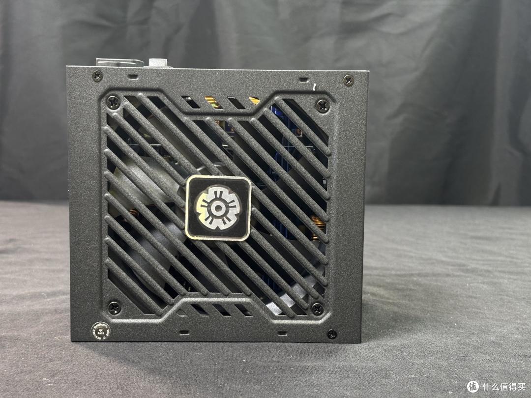 双11省钱攻略：安耐美金竞蝠GM850W，高性能电源的超值选择！