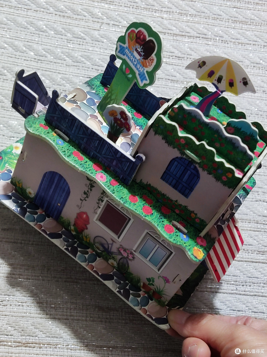 动手DIY,制作的建筑房子啦
