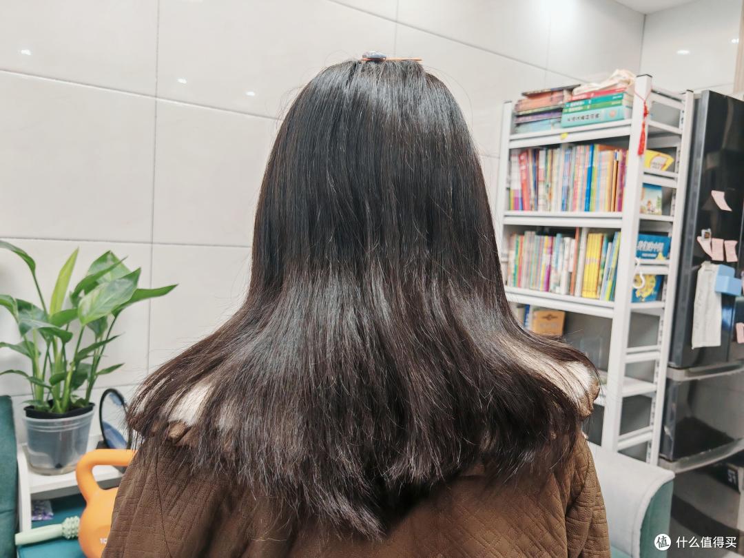 米家无线直发梳:柔顺秀发,每天出门仅需几分钟