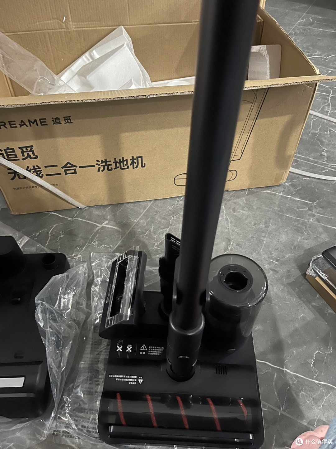 哎呀,大家好啊!今天我要跟大家聊聊一款超级给力的家用清洁神器——追觅洗地机!
