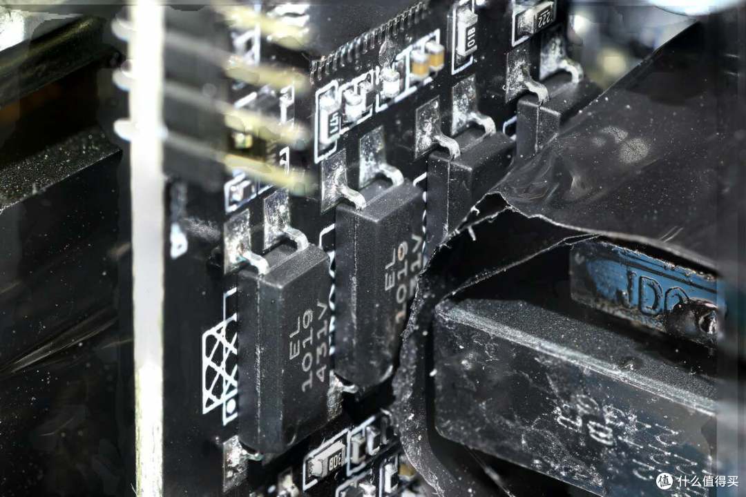 拆解报告:鑫谷昆仑九重KE-1300P白金牌数字电源
