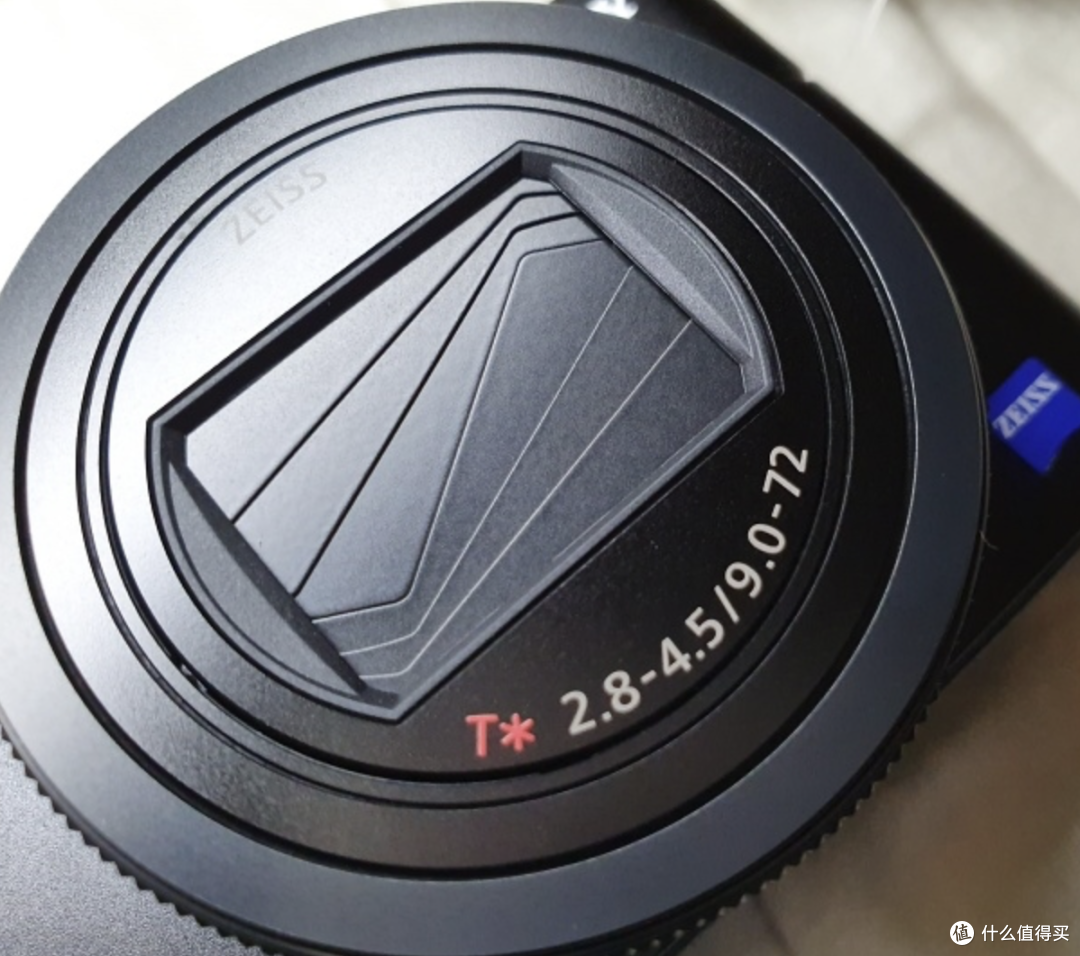 五年过去了，索尼黑卡7还值得买吗？一篇不那么专业的体验测评