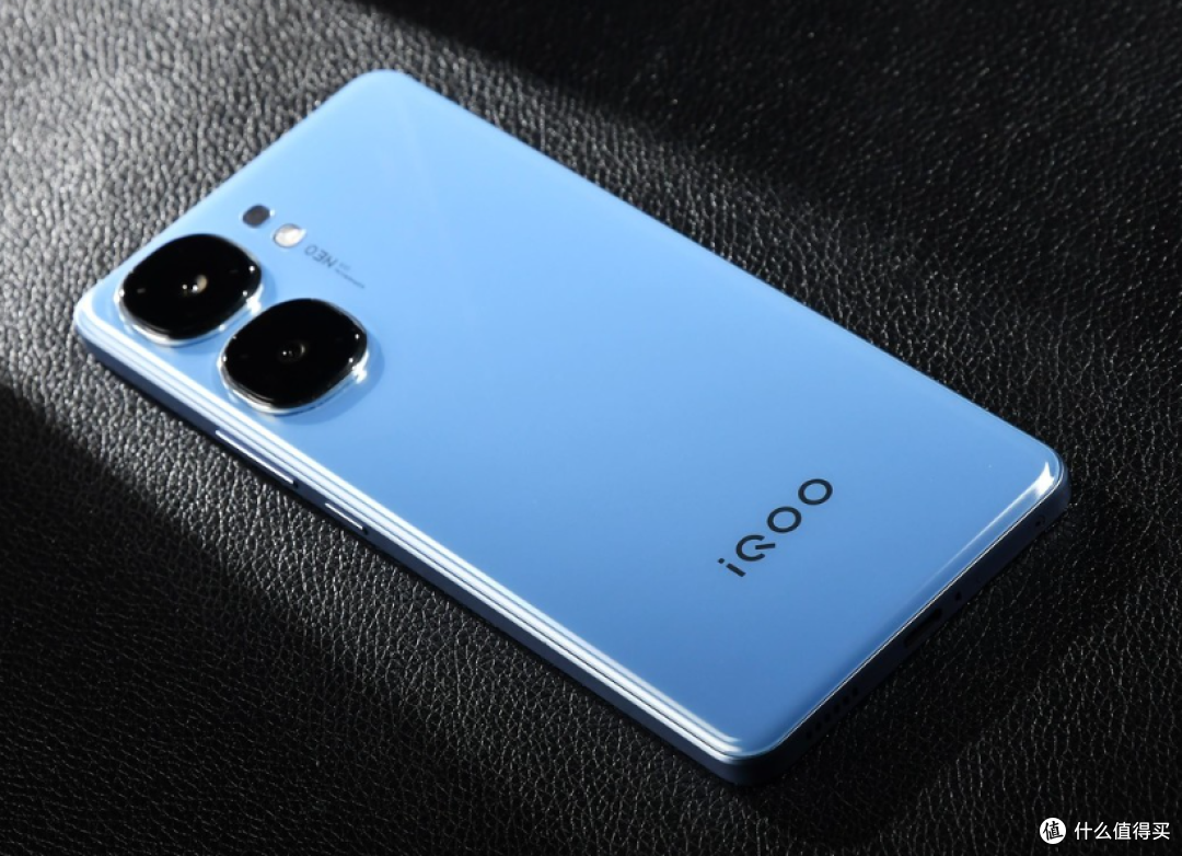 2000元档：十款高性价比手机推荐，畅享极致性能与拍照体验！