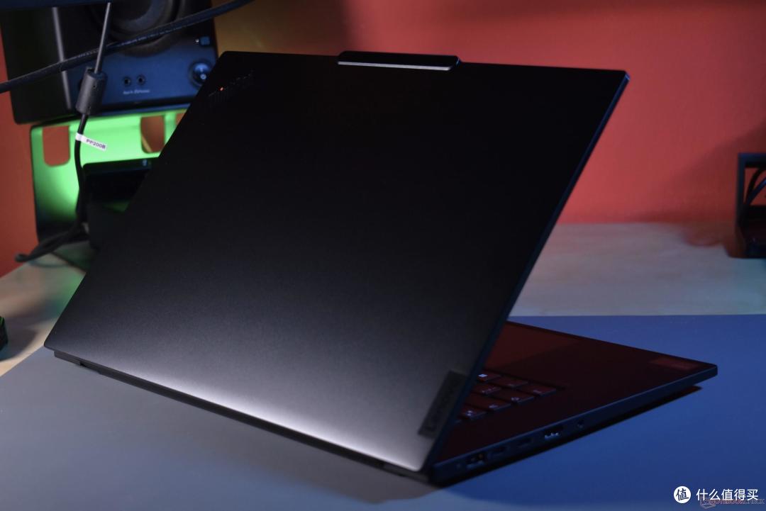 首次成功取消指点杆专用按键?ThinkPad P1 AI 2024/P1 Gen 7评测