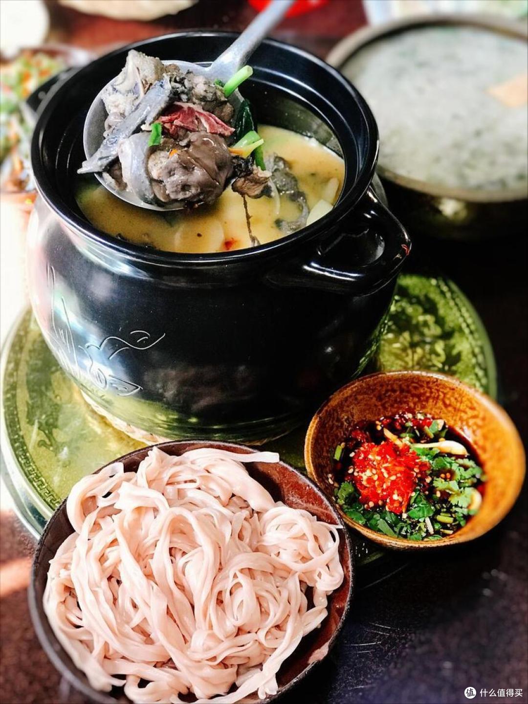 我,山东人,对云南美食有10大不解,在家想了7天,实在没想明白