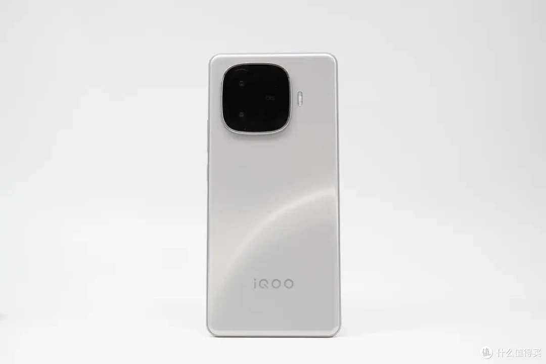 iQOO Z9 Turbo+详细充电评测:天玑9300+真旗舰芯、6400mAh蓝海电池!