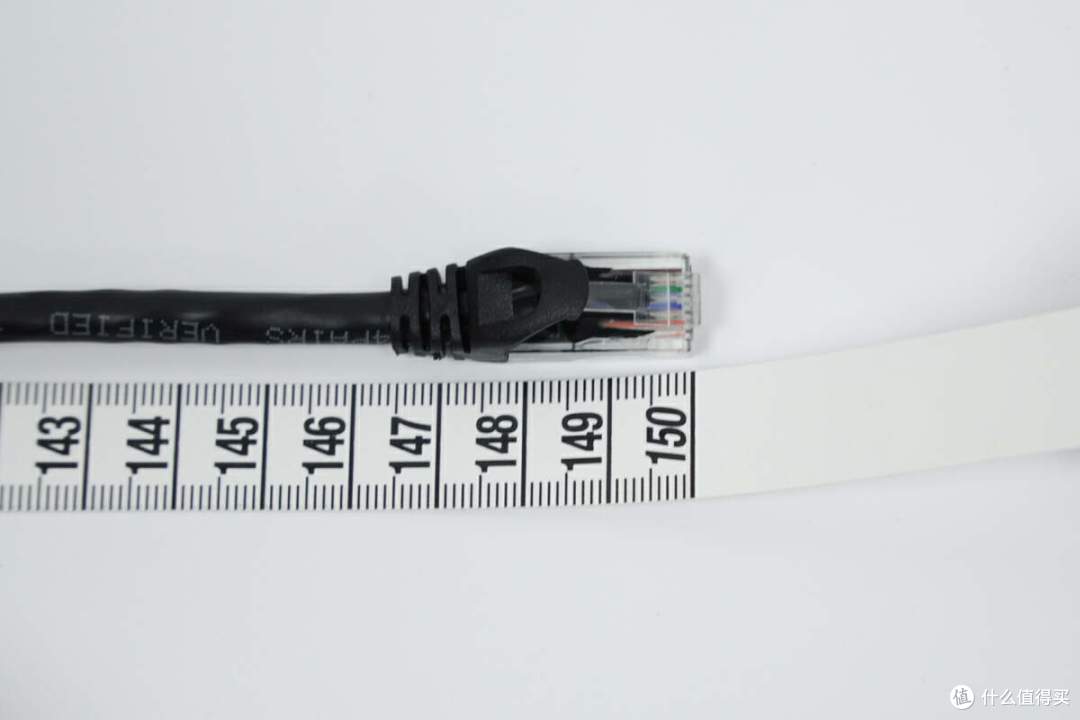 “6”盘位设计,支持虚拟机和Docker等更多玩法,极空间私有云Z423标准版评测