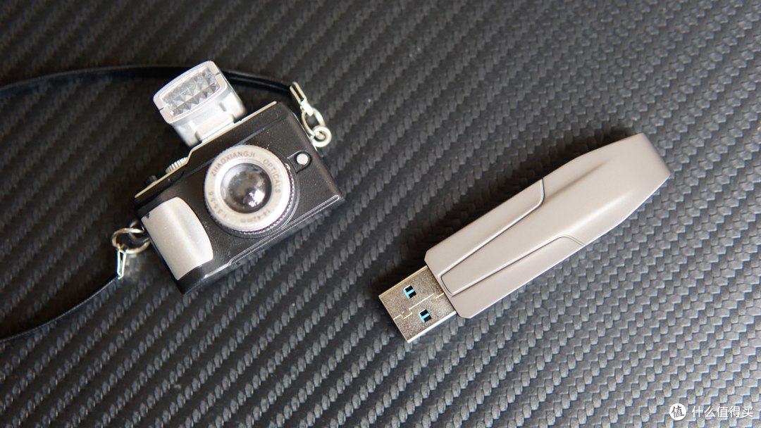 多场景应用下的速度与激情,朗科(Netac)1TB USB3.2 超疾速固态U盘!