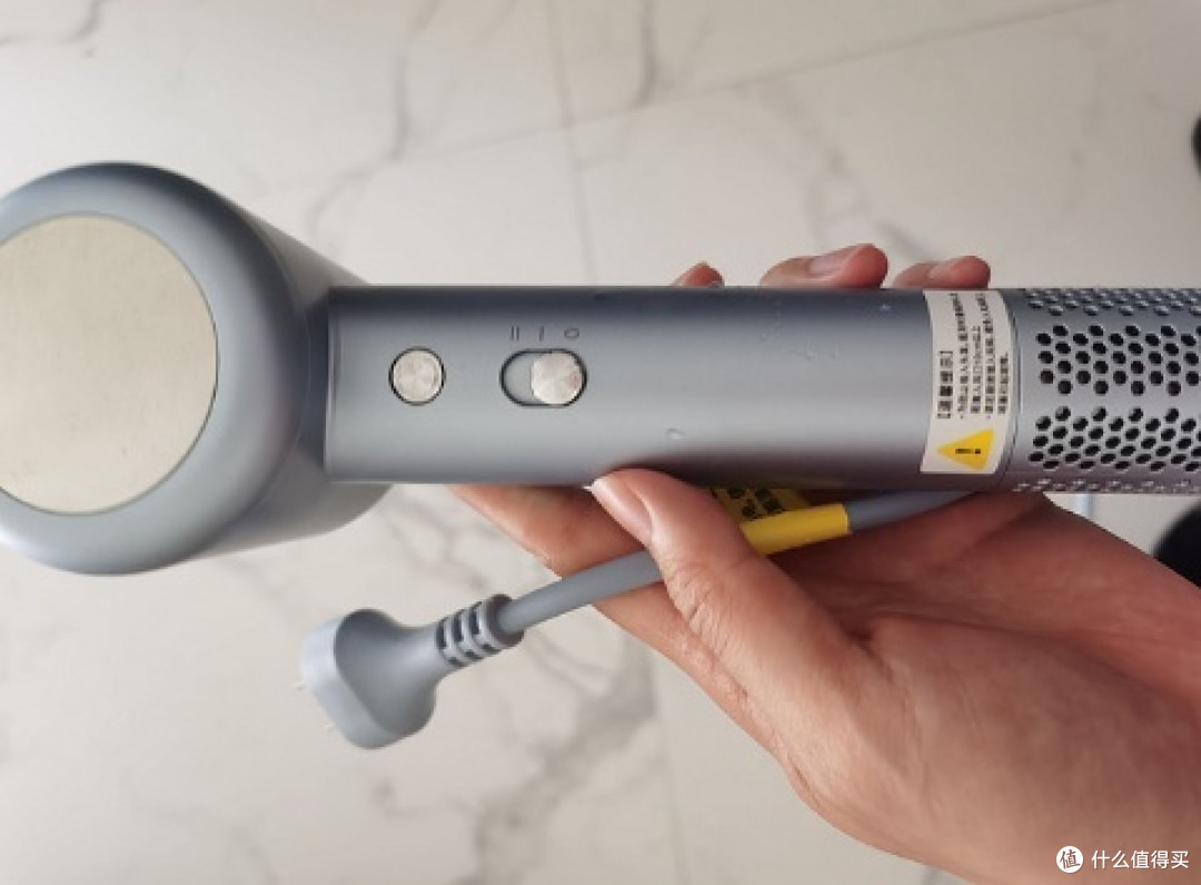 央视吹风机十大品牌：评测10大耐用榜首单品！
