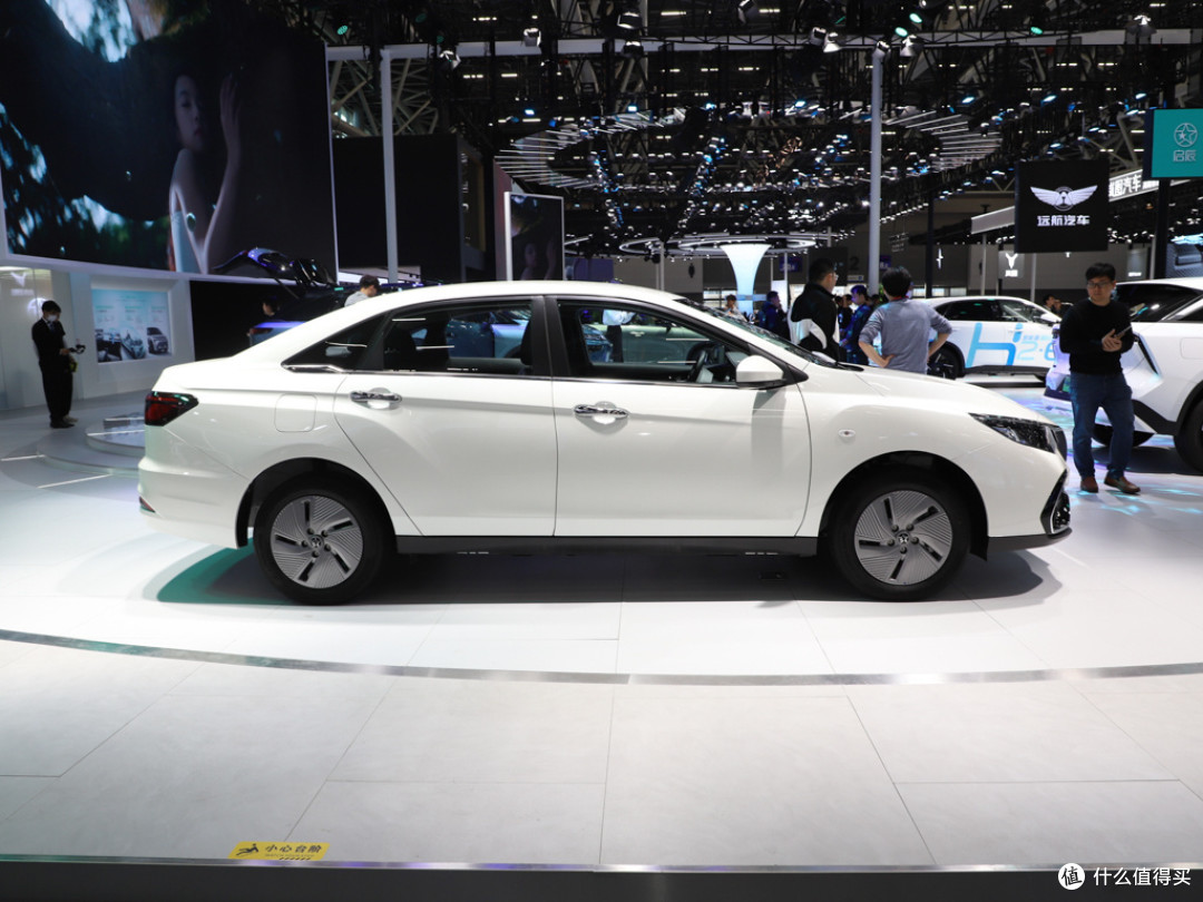 12.98万元纯电动轿车:东风日产启辰D60EV