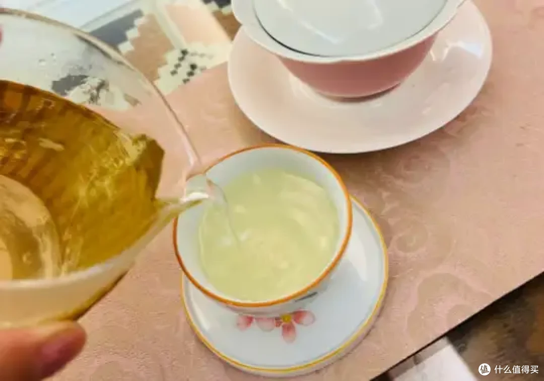 茉莉花茶怎么选,茉莉花茶什么品牌比较好:猴王/茉潮/胖东来/三大茉莉花茶品牌测评!