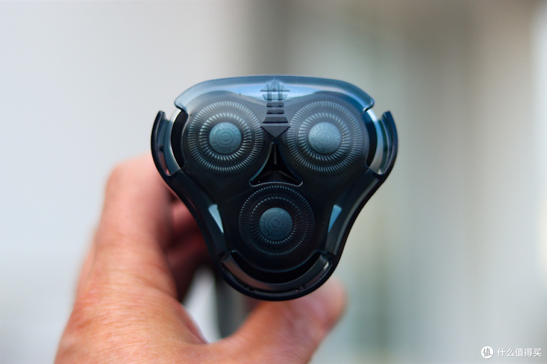 未野 MAX电动剃须刀测评，千元级净须性能不输顶级旗舰