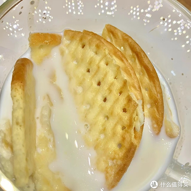 🍪🌈【比比赞鲜乳大饼：晨光里的温馨滋味，全家共享的幸福之选】🌈🍪