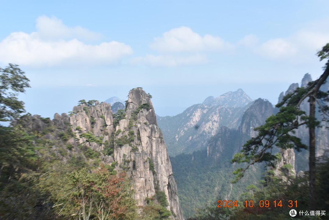 带着75岁的老太太游黄山 续篇(怎样充分利用足190元的门票)
