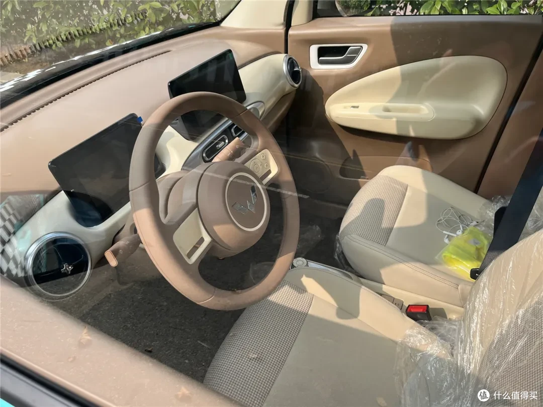 全新五菱宏光MINI EV实车曝光 推出4门版!
