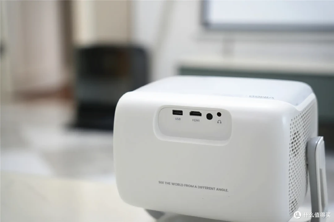 千元投影取代电视机可行吗，入手微果V7 Plus，聊聊真实感受