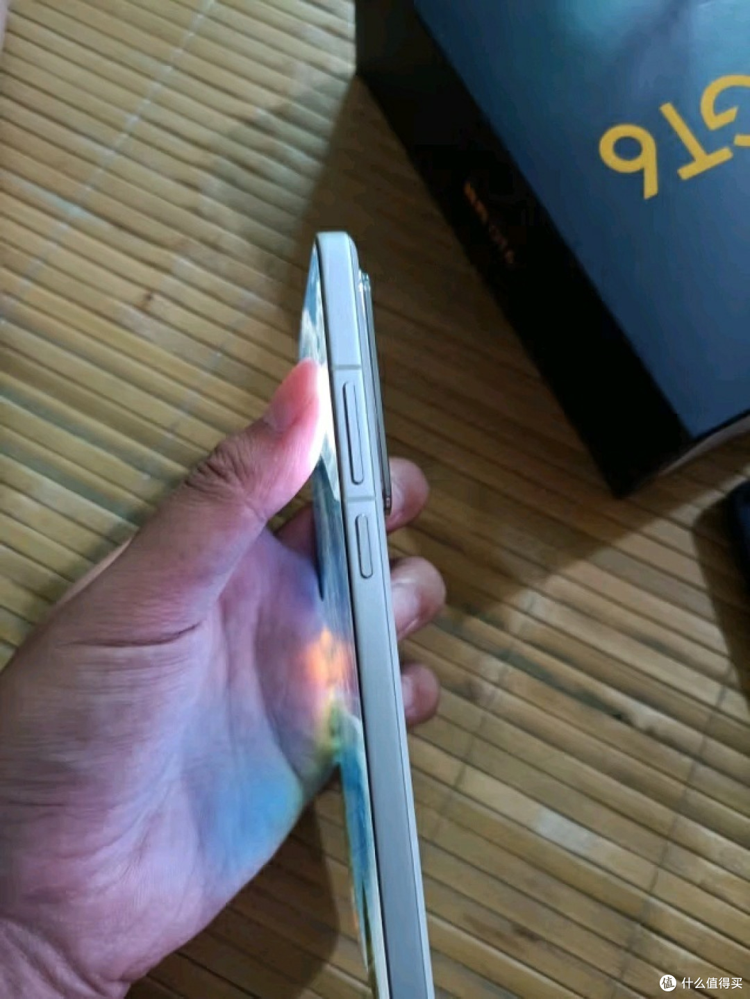真我GT6震撼上市！骁龙8旗舰芯，电竞新体验