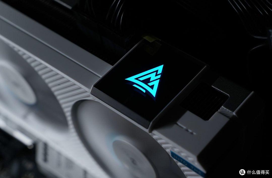 游戏+生产力才卖1799 蓝戟Arc A770 Photon 8G显卡体验