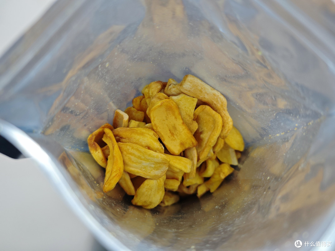 10.8元买到250克的菠萝蜜干,好吃又超值。你们知道菠萝蜜干是什么味道吗?