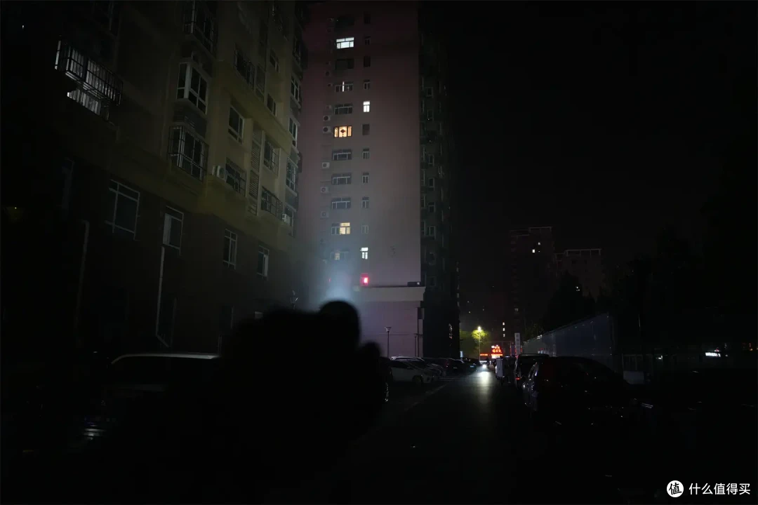 纳拓T10强光手电来袭!百元价格,顶级照明体验,长续航防水两不误!