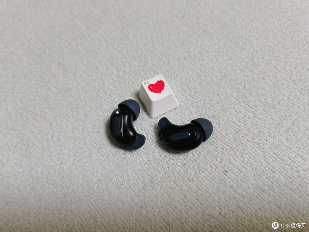 迷你降噪耳机，为生活添彩，就是蛇圣小悠入耳式主动降噪耳机