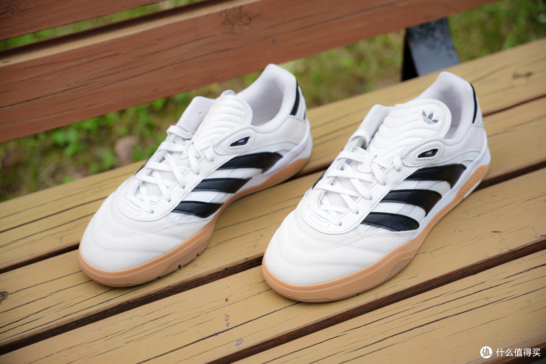 阿迪达斯Adidas Predator Mundial德训鞋, 时尚与舒适的完美平衡