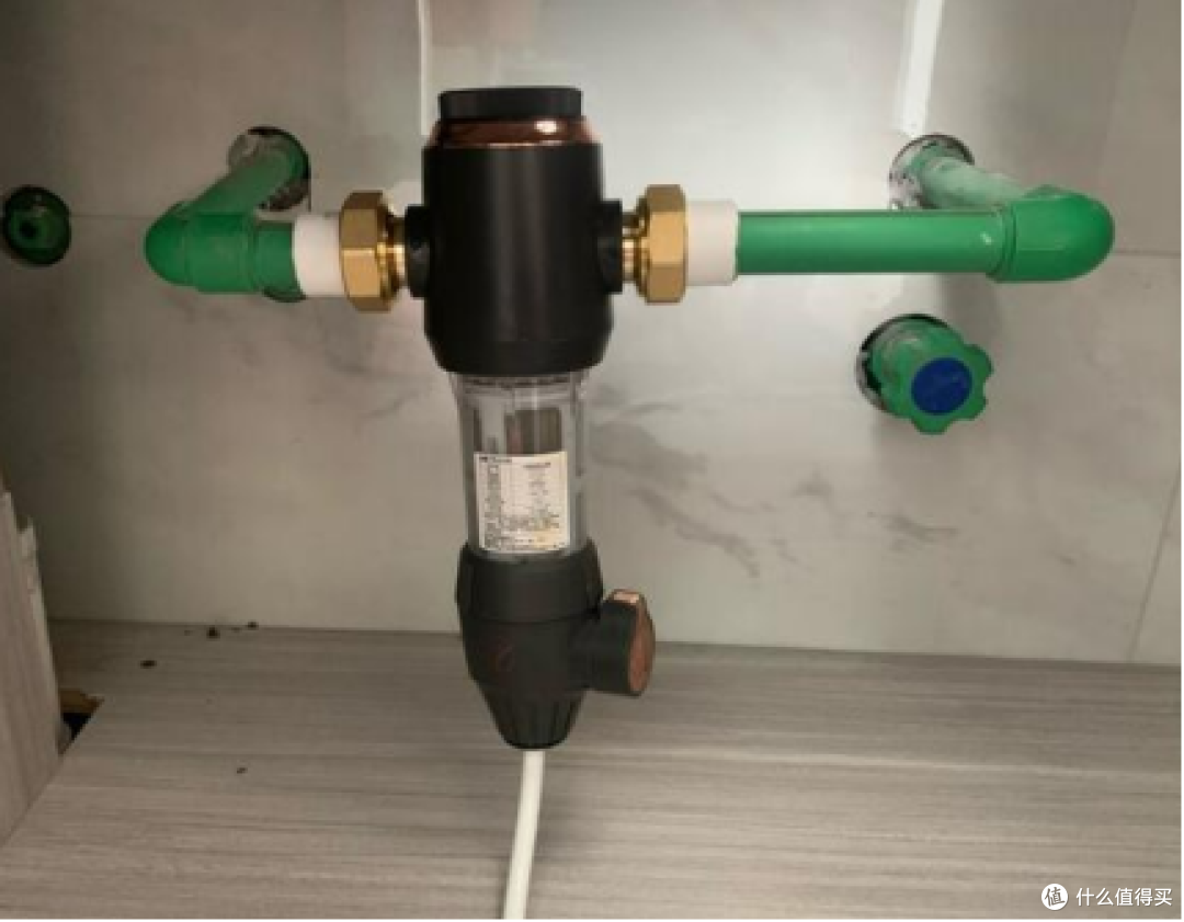 都2025年了，别再看传统的前置过了器了。自冲式大白瓶，创革新科技，换芯成本低至几元钱！