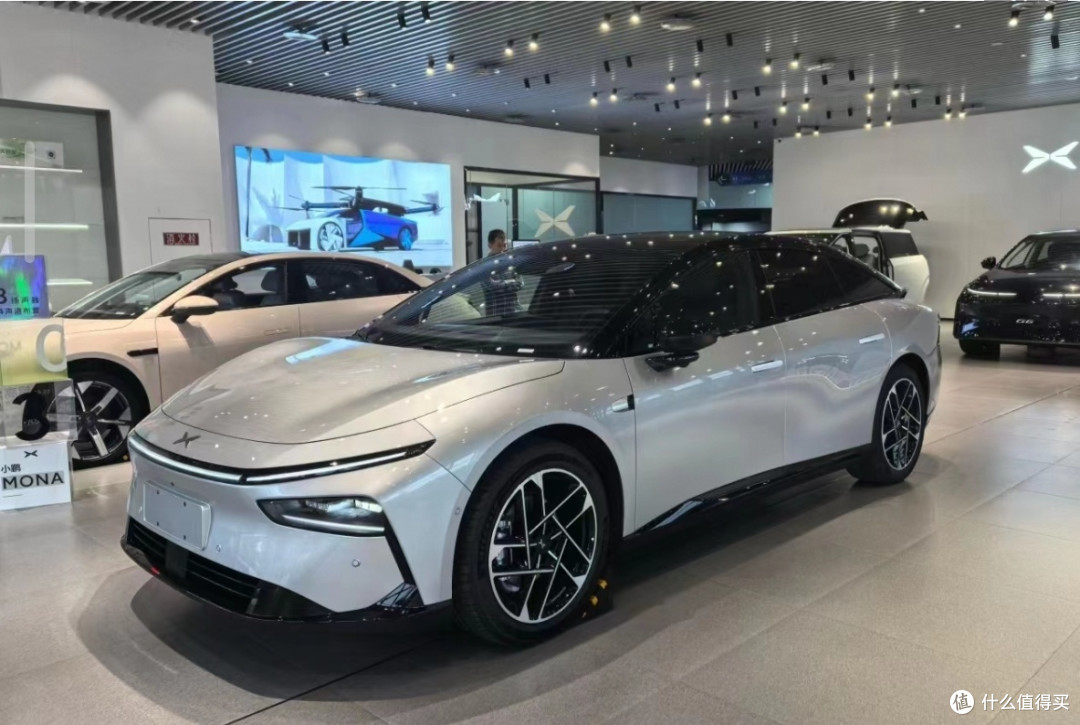 小鹏 P7很家用