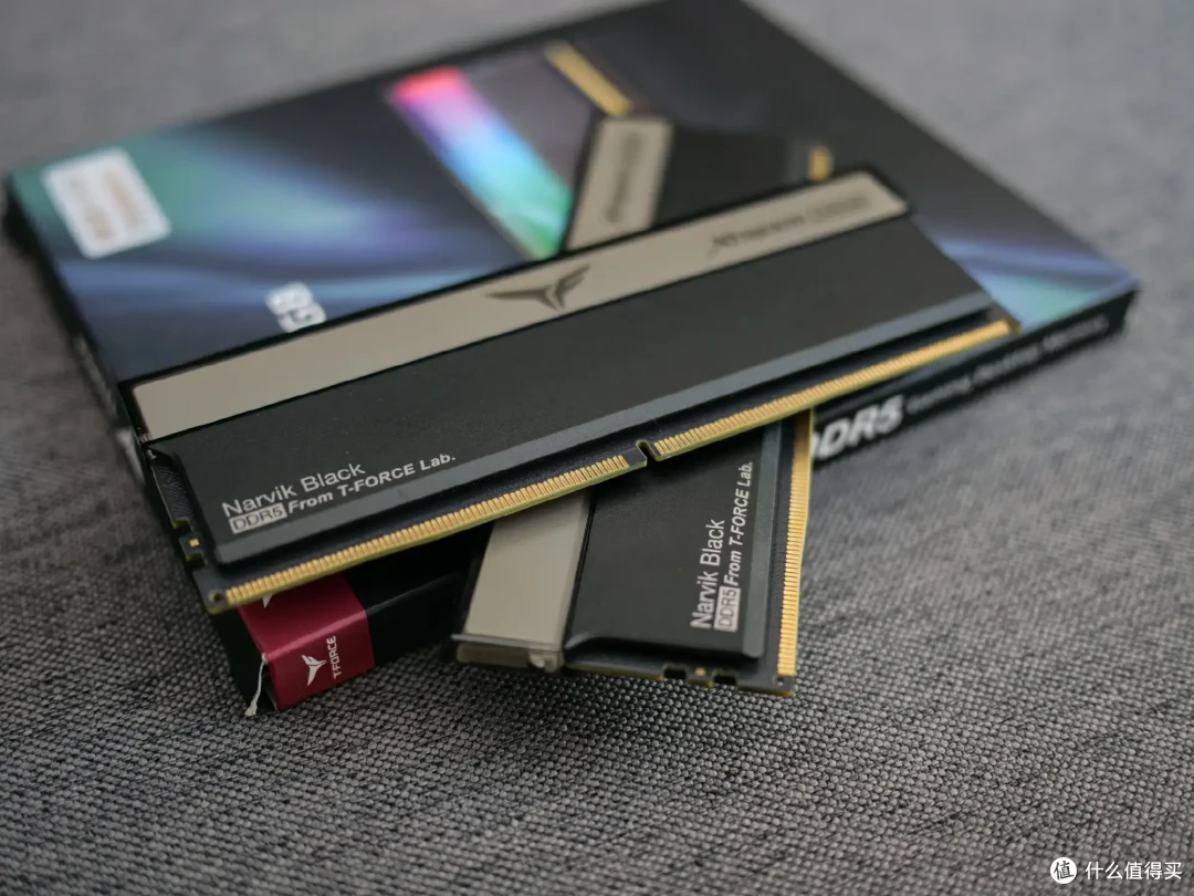 高频大容量兼得,十铨XTREEM 幻镜7200MHz 24G×2内存性能测试