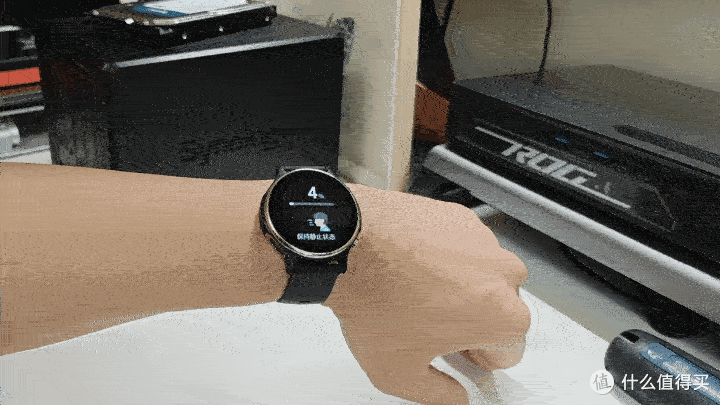 支持血压体脂率等检测的多边形战士丨华硕Watch问心6智能手表评测