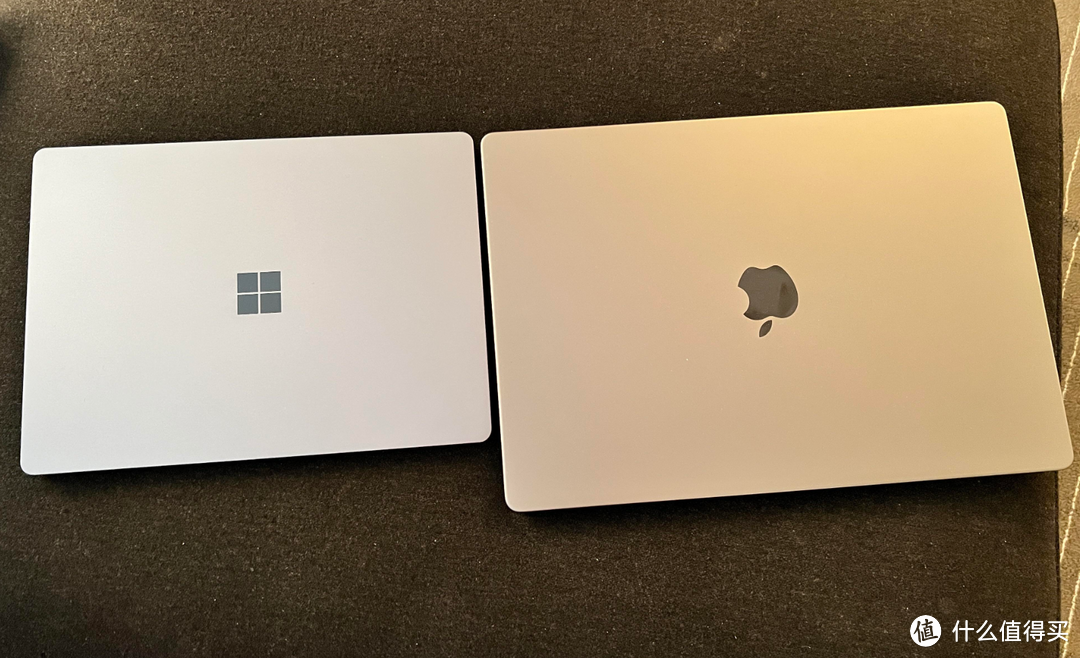 电脑精选！Microsoft Surface和MacBook Air性能大PK，你更倾向谁？